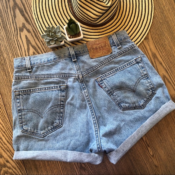 Levi’s Vintage 505 Cutoff Shorts sz 34 - Picture 2 of 5
